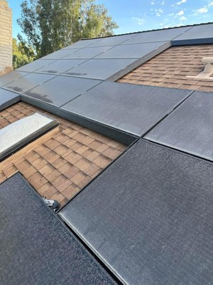 Roof Cleaning Services! - We offer great customer service, reliability, flexible scheduling, and 100% satisfaction guaranteed. Residential window cleaning, Gutters cleaning, and Power washing and Roof cleaning services. Roof Cleaning Services! - We offer great customer service, reliability, flexible scheduling, and 100% satisfaction guaranteed. Residential window cleaning, Gutters cleaning, and Power washing and Roof cleaning services.