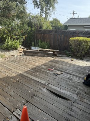 Deck Removal/demolition - The homeowner had this deck for a long time and wanted it removed.It was done in half a day Deck Removal/demolition - The homeowner had this deck for a long time and wanted it removed.It was done in half a day