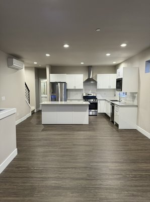 Interior painting at Sammamish project. We got done Ceiling, Wall, Trims and Kitchen cabinets. - This painting project was done on May. Customer bought new home, before his move we painted entire interior house, ceiling, wall, trims, kitchen cabinets. We made customer so satisfied. Project finished in 5 days. Our priority-Quality work for all customers.