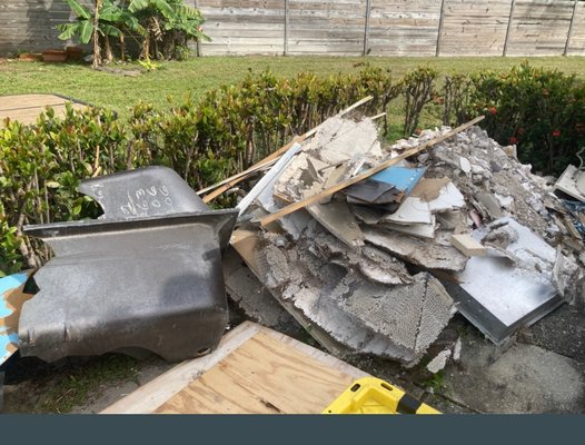 CONSTRUCTION DEBRI - This was a bathroom remodel CONSTRUCTION DEBRI - This was a bathroom remodel