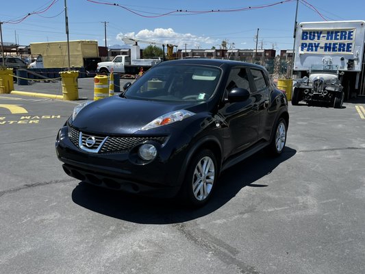 NISSAN JUKE - This Juke SV has been well-maintained and is in excellent condition. It runs smoothly, and all features are in proper working order. The car has been checked for smog and includes a clean title.