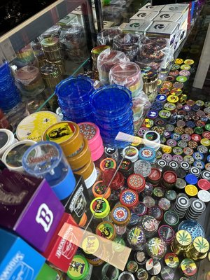 Grinders!! - Unlimited amount of Grinders!!, from Electric to different Sizes to different prices! Grinders!! - Unlimited amount of Grinders!!, from Electric to different Sizes to different prices!