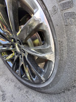 Cadillac escalade - Cadillac  escalade  wheel repair