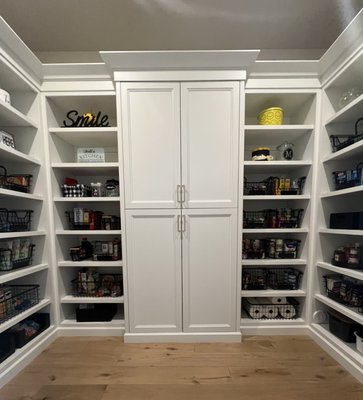Paradise Valley Perfection - This was a new home for my clients. We emptied all the moving boxes and got busy organizing. It was such a fun project!
More photos to come... Paradise Valley Perfection - This was a new home for my clients. We emptied all the moving boxes and got busy organizing. It was such a fun project!
More photos to come...