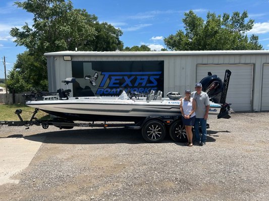 Preowned Inventory - Check out Texasboatworks.com for our current pre-owned and consignment inventory!