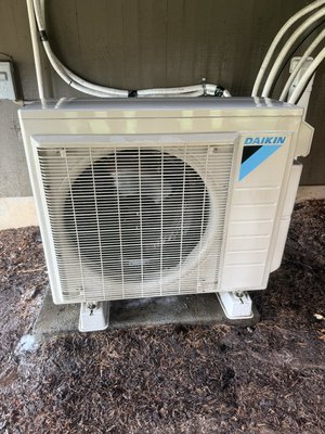 Daikin Mini Split Outdoor Unit Cleaning - Cleaned the dirt and debris buildup from the Daikin mini split outdoor unit during a tune-up. The before-and-after photos show the results. Daikin Mini Split Outdoor Unit Cleaning - Cleaned the dirt and debris buildup from the Daikin mini split outdoor unit during a tune-up. The before-and-after photos show the results.