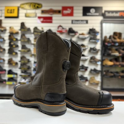BOA work shoes - Our BOA selection! One of the hottest features on work shoes today, stylish and convenient for daily wear. 
Wide sizes ranging from a women’s size 5 to a men’s 18.