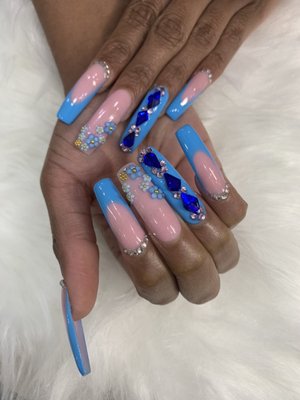 Nail art - These nails are very elegant  Nail art - These nails are very elegant 