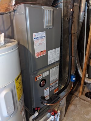 Bringing the new to occupy the obsulte. - This Heat Pump was installed at our one of our valuable customers in Centreville VA for his most valuable investment...his home. glad he chose us.