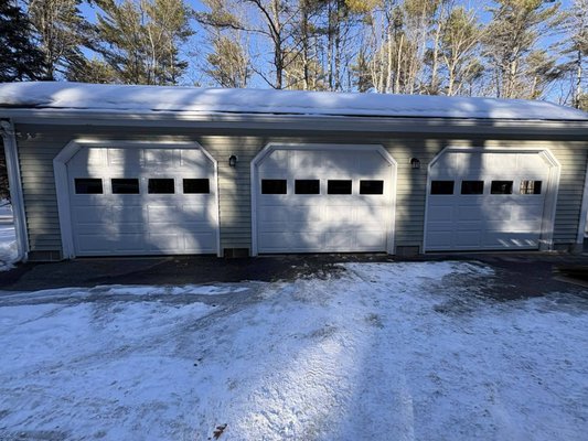 View some of our most recent jobs! - Look at some of our most recent job where we helped upgrade these customers door with some new insulated door to add the perfect curb appeal