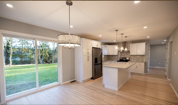 Warrior - This house had existing old and beat up top nails hardwood floors, we brought everything back to life by refinishing it. We also had to install a new stairway along with a more modern handrails.
Everything was finished with Bona Mega One Semi gloss finish.
Turned out great!