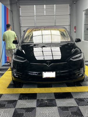 Tesla Model X - Detail - Exterior and Interior Detailing - very messy interior with toddler riding in the back. Tesla Model X - Detail - Exterior and Interior Detailing - very messy interior with toddler riding in the back.
