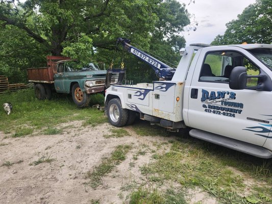 Towing done right! - Car won't go? Don't stress, were on the road. Locked out, broke down, we'll turn that day around. Once you call were on our way. Serving our community every day. Hey, hey Dan's Towing. Were the ones that keep you going.