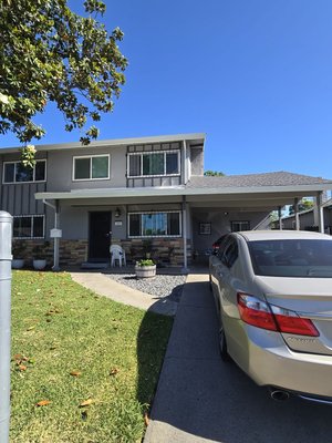 Exterior house painting in Natomas - This job included pressure washing, dry rot repair, caulking, and some preparation.
The result is very satisfying.