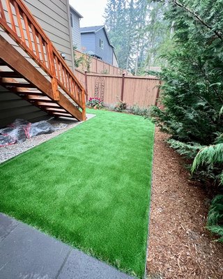 Artificial Turf Installation October 20th 2022 - Backyard remodeling.
We installed an artificial Turf, patio and block stairs. 
Bothell, WA
October 21th 2022.