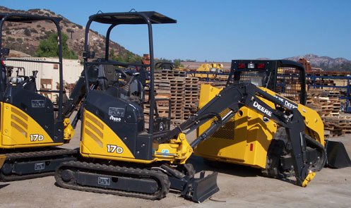 Heavy Equipment/Aircrafts - A Twins Mobile Detailing - Heavy Equipment
Twins Mobile Detailing offers complete cleaning and detailing for all types of Heavy Equipment. We detail Bobcats, backhoes, generators, frontloaders, fork lifts, graders, cranes, and all other types of equipment. Services include hand washing and waxing, wheel cleaning, engine cleaning, and complete interior/exterior detail. We bring our services to you where and when it is convenient. Contact us today to see what we can do to make your equipment look like new!

Aircrafts 
Twins Mobile Detailing offers complete cleaning and detailing for aircraft. We detail all types of aircraft including rotor or fixed wing (propeller and jets). Services include hand washing and waxing and complete interior/exterior detail. We bring the wash to you where and when it is convenient. We serve all San Diego County airports including Lindbergh, Gillespie, Montgomery, Palomar, Brown, Ramona, Oceanside, Fallbrook, Jacumba, Ocotillo, and Warner Springs. Contact us today to make an appointment!