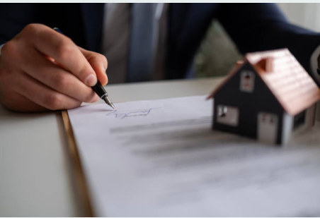 🏠 Mortgage & Real Estate Packages - Buying, selling, or refinancing? Our team specializes in mortgage signings and real estate closings. Enjoy hassle-free, on-time service at your location—you sign, we handle the rest for a smooth closing every time.
