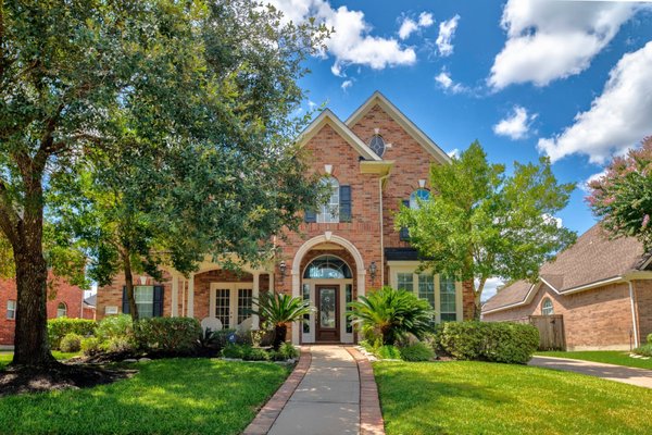 Houston Texas Real Estate Photography- August, 2020 - Bright and Beautiful this is home has lots of room and it is wonderfully located in a quite street where kids can play freely Houston Texas Real Estate Photography- August, 2020 - Bright and Beautiful this is home has lots of room and it is wonderfully located in a quite street where kids can play freely
