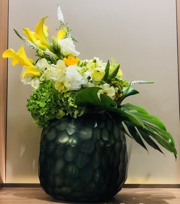 Weekly business arrangements - Business account, weekly flower arrangements Weekly business arrangements - Business account, weekly flower arrangements