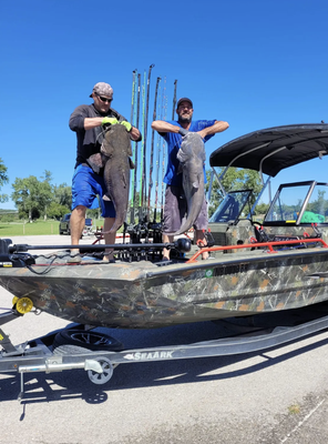 Guided Fishing Tours! - All of our guided catfishing trips we target trophy size flathead and blue catfish. We use heavy duty rods,reels, and premium tackle. All of the boats we use are big safe river boats built for comfort and catfishing specifically. We use several different techniques to catch these fish depending on river and weather conditions as well as fish patterns. Guided Fishing Tours! - All of our guided catfishing trips we target trophy size flathead and blue catfish. We use heavy duty rods,reels, and premium tackle. All of the boats we use are big safe river boats built for comfort and catfishing specifically. We use several different techniques to catch these fish depending on river and weather conditions as well as fish patterns.