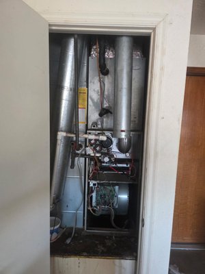 HVAC System Replacement - Replaced a old and inefficient system that couldn't keep up. Installed a new Lennox system that is properly sized, completed in one day. Even temps in every room, lower utility bills, and its backed by a 10 year parts warranty. HVAC System Replacement - Replaced a old and inefficient system that couldn't keep up. Installed a new Lennox system that is properly sized, completed in one day. Even temps in every room, lower utility bills, and its backed by a 10 year parts warranty.