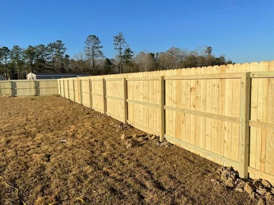6 Ft Privacy Fence - 6 ft Privacy Fence! Local, Licensed, and Insured! Contact us for a Free Estimate! 6 Ft Privacy Fence - 6 ft Privacy Fence! Local, Licensed, and Insured! Contact us for a Free Estimate!