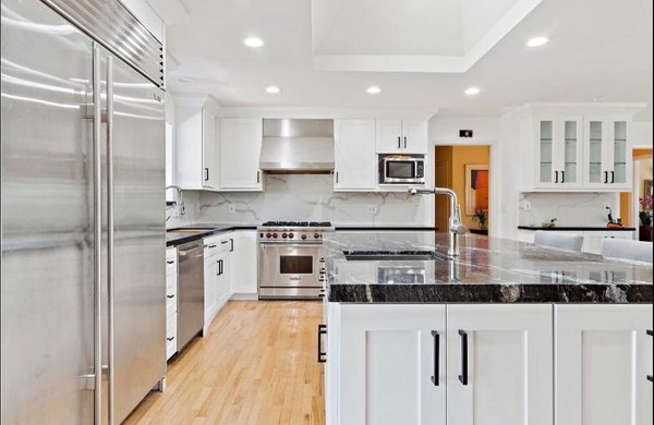 Kitchen Renovation in Stanford, CA - Beautiful custom Kitchen! build by the SkyTech Builders team in Stanford. Kitchen Renovation in Stanford, CA - Beautiful custom Kitchen! build by the SkyTech Builders team in Stanford.