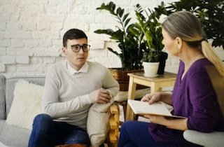 Individual Therapy - If you find yourself grappling with feelings of stress, depression, and overwhelming emotions more than the occasional down day, it’s time to consider a change.

Remember, you aren’t alone in this journey. At Eastside Counseling Center, our objective is to collaborate with you in crafting a pragmatic plan aimed at improving your emotional well-being. Our skilled clinicians strive to offer you direction, relief, and tranquility. Rest assured, you won’t be met with judgment or mere nods of acknowledgment. Our therapists actively listen, deeply understand, and assist in devising real-world solutions.
