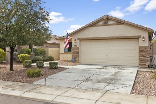 COMING SOON in Surprise - $400,000 - COMING SOON! Updated 3/2 home plus an office in a quiet area of Surprise. $400,000 COMING SOON in Surprise - $400,000 - COMING SOON! Updated 3/2 home plus an office in a quiet area of Surprise. $400,000