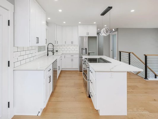Kitchen renovation🔨 - PRO BUILD & HANDYMAN SERVICES 
 We are a reliable top notch team that are ready to renovate your house from scratch.

This is one of our projects, beautiful piece of work a job done less than in a week.
We take pride in what we do.

Contact us right now to get a FREE quote/consulation.

+1(916)217-8290