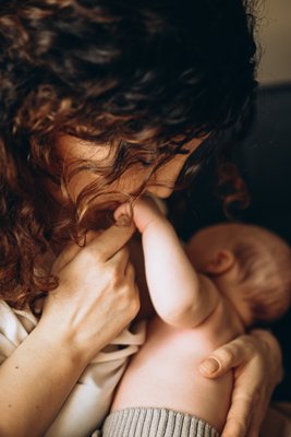 Mom and baby photoshoot at home - A mom and baby photoshoot at home is intimate and personal, capturing the essence of their bond in a comfortable setting.