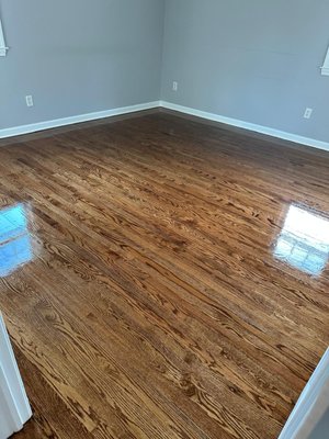 Hardwood Flooring Projects. - We have over 25 years experience. We specialize in hardwood, laminate, vinyl and VCT. Let us transform your home or business today. Call for a free estimate !