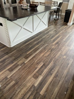 LAMINATE - The Flooring Market  is thrilled to offer top-notch laminate flooring installation services! Whether you’re revamping your home or updating your office, our team of skilled professionals ensures a flawless installation process from start to finish.

Why Choose Us?

- Expert Craftsmanship: Our experienced installers pay attention to every detail, delivering impeccable results that last.
- High-Quality Materials: We source the finest laminate flooring options to match your style and budget.
- Affordable Pricing: Quality flooring doesn’t have to break the bank. We offer competitive prices without compromising on excellence.
- Customer Satisfaction: Your satisfaction is our top priority. We work closely with you to ensure the final result exceeds your expectations.

Our Services Include:
✅ Free consultations and estimates
✅ Professional installation
✅ Custom designs and patterns
✅ Maintenance tips and advice

🌐 [www.theflooringmarket.com](http://www.theflooringmarket.com)
