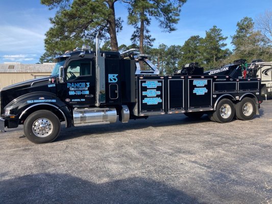 Heavy Towing - Heavy Towing Heavy Towing - Heavy Towing