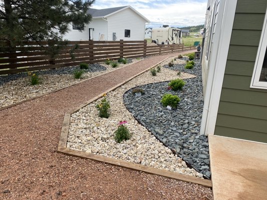 Landscaping, sprinklers and fencing - Complete landscaping, sprinklers and fencing. We accept small and big jobs Landscaping, sprinklers and fencing - Complete landscaping, sprinklers and fencing. We accept small and big jobs
