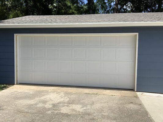 Garage door replacements. - We have 25 years of garage door experience. Garage door replacements. - We have 25 years of garage door experience.