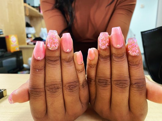 Acrylic Nails - Book with me, direct message my instagram for an appointment @nailsbyaverys