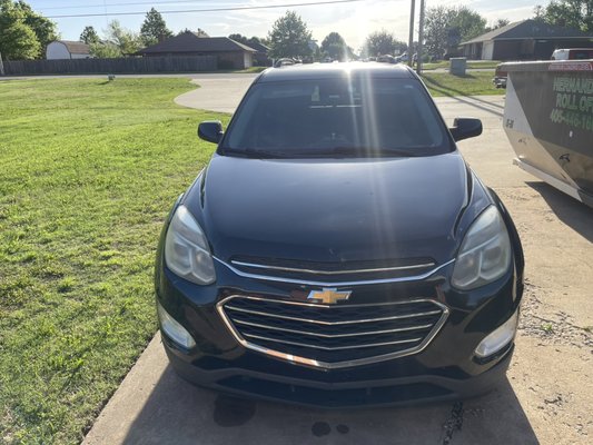 Chevy equinox - Did a full hand waxing wash Tire dressing trim dressing shampooed inside did a complete wipe down in the inside