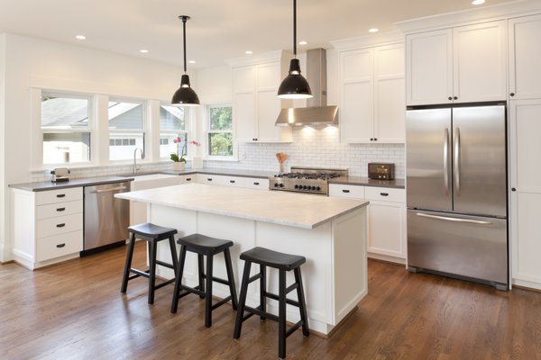 Recurring client in the San Fernando Valley - This is one of our cleaning projects in the San Fernando Valley. The client was very pleased with our work and they continue to hire us over and over. Such a beautiful space!