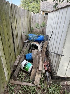 Regain your back yard! - This customer had clutter piling up from past projects. So we help him regain his back yard. He also pointed out a pepper tree growing in the mess. We were careful enough to preserve it. Regain your back yard! - This customer had clutter piling up from past projects. So we help him regain his back yard. He also pointed out a pepper tree growing in the mess. We were careful enough to preserve it.