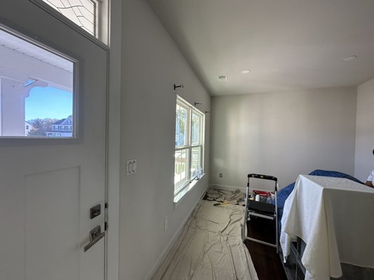 Residential Interior Painting - We always make sure to cover all owner’s belongings, and at the end of the day we organize, clean and pick up all areas where the painters worked. Residential Interior Painting - We always make sure to cover all owner’s belongings, and at the end of the day we organize, clean and pick up all areas where the painters worked.