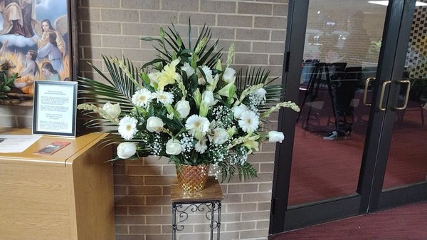 Church flowers - Church floral arrangement for your special day.
 We make your floral arrangements like the one in this example from a special occasion we had the honor to prepared for the church.
 we work with your ideal designs or budget.