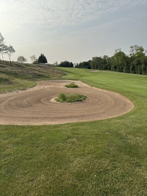 Cinder Ridge Golf Course - Cinder Ridge is a 18 hole public golf course, make a tee time and come play. 
815-476-4000