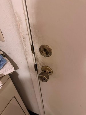 Door handles - Ask for door handles and high touching area to be disinfected Door handles - Ask for door handles and high touching area to be disinfected