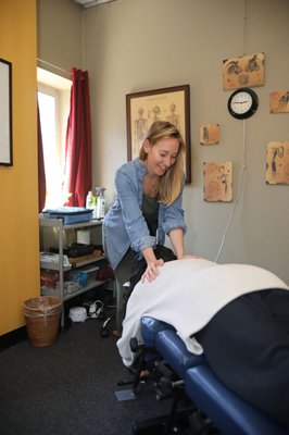 Hybrid Chiropractic Adjustment & Soft Tissue Treatment - The most common disorders we treat:
Back and neck pain, repetitive stress issues such as carpal tunnel, body tension, stress, and anxiety. We also treat patients who’ve been in a car accident, or had a sports injury. And we provide treatments for preventive care and overall well-being.
Every Case Is Unique:
If you're new to the area and are looking to continue your care with one on one sessions with your Chiropractor, we would love to be considered to help you get back to wellness.
Each individual case is unique, and we can help find the right course for you.
Treatments performed by Chiropractors:
Examination and/or Referral
Chiropractic & Focused Muscle Work: helps joints move better by lengthening and strengthening surrounding tissue
Chiropractic & Cupping: helps improve circulation and relieves tissue tension
Maternity Chiropractic: Chiropractic care before, during and after birth for the gestational partner
Car accident evaluation & treatment Hybrid Chiropractic Adjustment & Soft Tissue Treatment - The most common disorders we treat:
Back and neck pain, repetitive stress issues such as carpal tunnel, body tension, stress, and anxiety. We also treat patients who’ve been in a car accident, or had a sports injury. And we provide treatments for preventive care and overall well-being.
Every Case Is Unique:
If you're new to the area and are looking to continue your care with one on one sessions with your Chiropractor, we would love to be considered to help you get back to wellness.
Each individual case is unique, and we can help find the right course for you.
Treatments performed by Chiropractors:
Examination and/or Referral
Chiropractic & Focused Muscle Work: helps joints move better by lengthening and strengthening surrounding tissue
Chiropractic & Cupping: helps improve circulation and relieves tissue tension
Maternity Chiropractic: Chiropractic care before, during and after birth for the gestational partner
Car accident evaluation & treatment