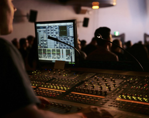 AUDIO VISUAL STAFFING SOLUTIONS - All Pro Solutions offers Audiovisual technician staffing (Audio Techs, Video techs, Lighting techs,
Camera operators & stagehands)