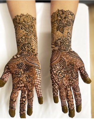 Henna art - Henna for all events. M professional henna artist specializes in bridal, baby shower, engagement and group events .
