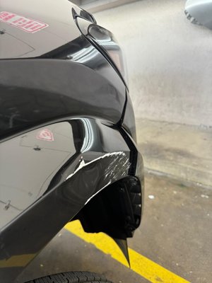 Fender dent and scratch - Fender dent and scratch