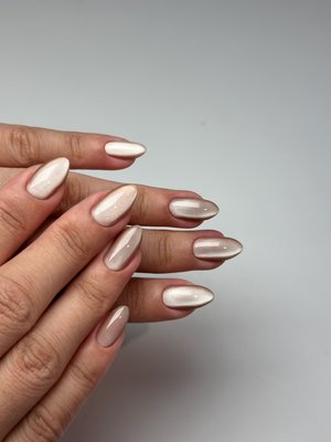 Hard Gel Manicure - Hard Gel Manicure (European Technique) 
A structured gel overlay that adds strength and durability to natural nails. Ideal for weak nails, or to maintain medium to long natural length. Includes detailed e-file cuticle work and dry skin removal.
Lasts up to 4–6 weeks
Service time: ~2.5 hours