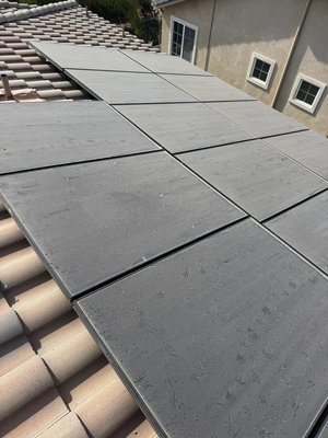 2 story solar panels cleaned in simi valley - Very fun cleaning job. 2 story building but we got it done with no damage to any part of the roof 2 story solar panels cleaned in simi valley - Very fun cleaning job. 2 story building but we got it done with no damage to any part of the roof